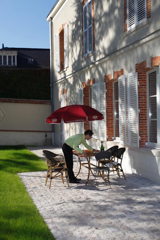 Champagne Andre Bergere & Suites Эперне Номер фото